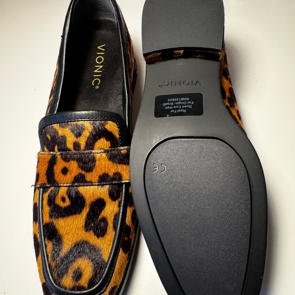 Vionic Loafer New - Picture 5 of 8